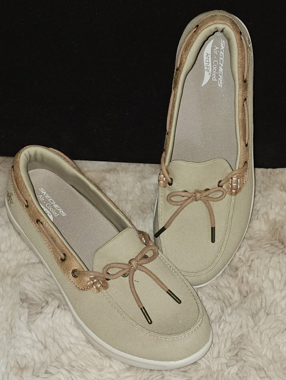 Skechers Shoes Womens 9.5 Arch Fit Uplift Shoreline Boat Tan Canvas Flat 136600